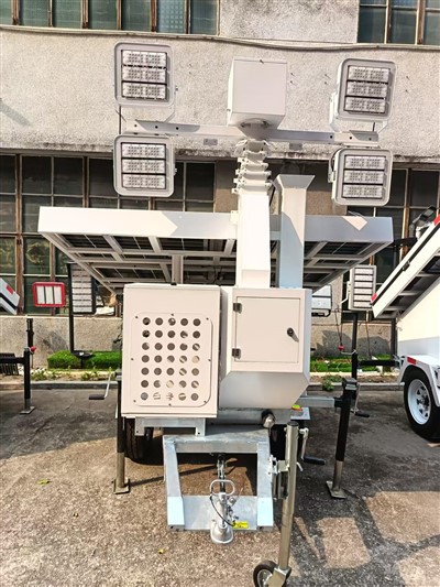 Wieża solarna SM05 z generatorem diesla o mocy 3 kW